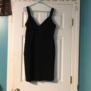 🚨 L.B.D. ALERT 🚨 black bodycon mini dress